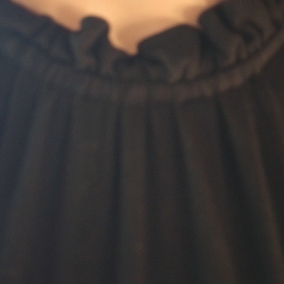 Boden Clara Jersey Shirt Dress Black  Long Sleeve w/ Ruffles Sleeve & Neck SZ 8 - Picture 2 of 11